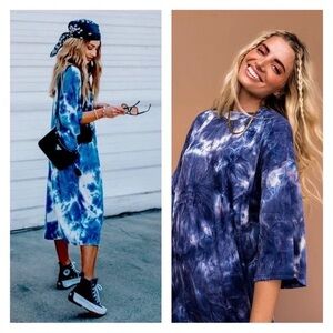 Dressed in LALA Blue Tie-Dye Midi Dress 3/4 Sleeve Crew Neck